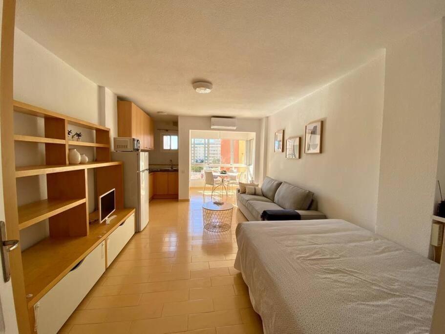 Estudio Soleado Y Bien Ubicado Fuengirola Bagian luar foto